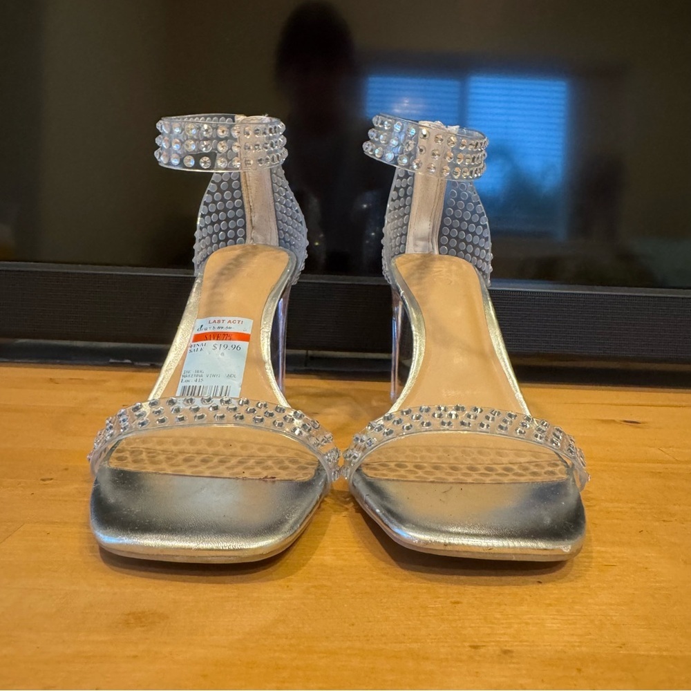 π 6/$60 New INC Clear Transparent Rhinestones Ankle Strap Size 10 Square 4β Heel - Picture 4 of 9